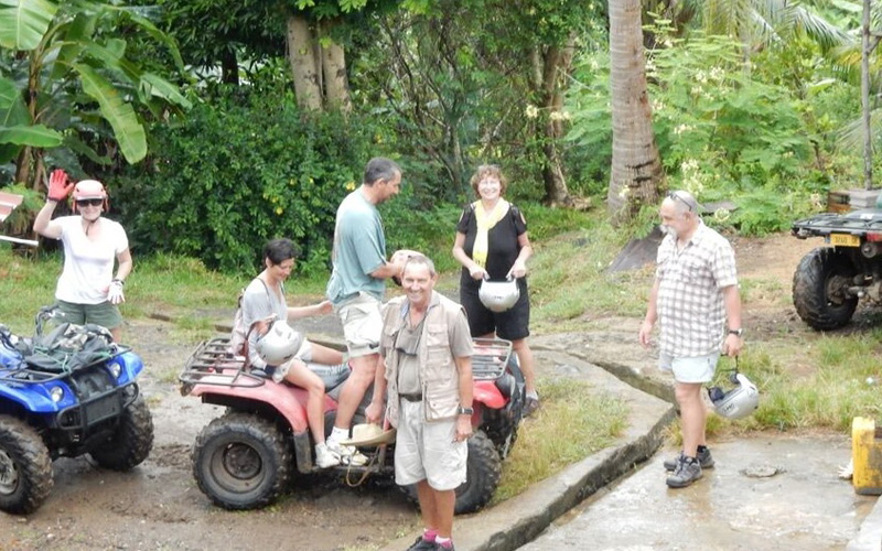 Hiking quad