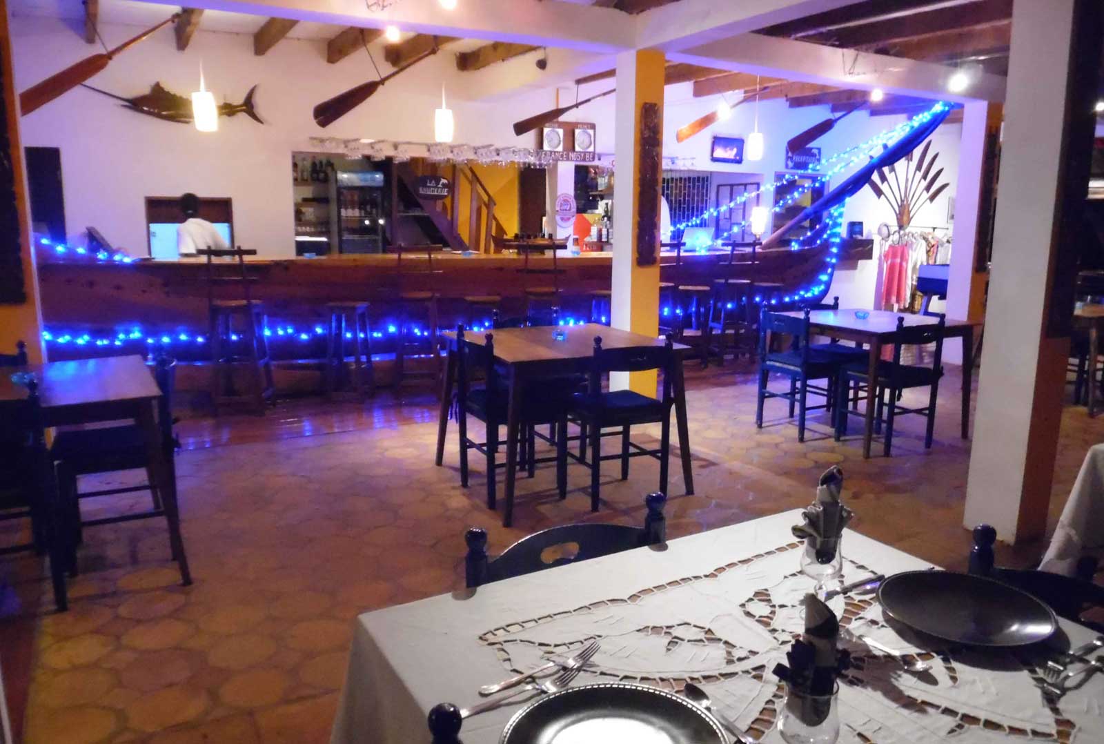 19-Restaurant