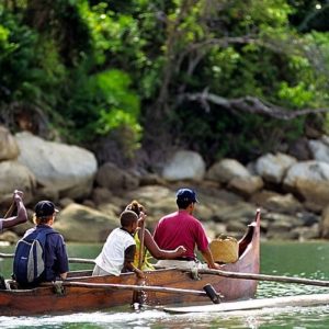 reserve naturelle en pirogue